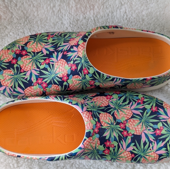 Dansko slip on Mule Clog EU sz40 - Picture 2 of 13